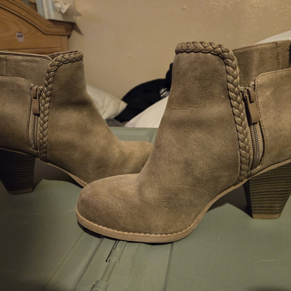 Torrid size 10.5 tan/brown ankle booties